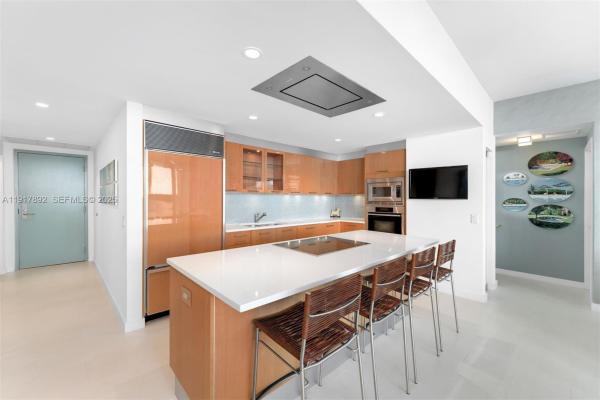 North Carillon Beach, 6899 Collins Ave #601, Miami Beach, Florida 33141, image 3
