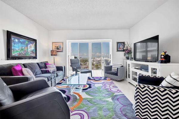 Hillcrest, 3800 Hillcrest Dr #709, Hollywood, Florida 33021, image 1