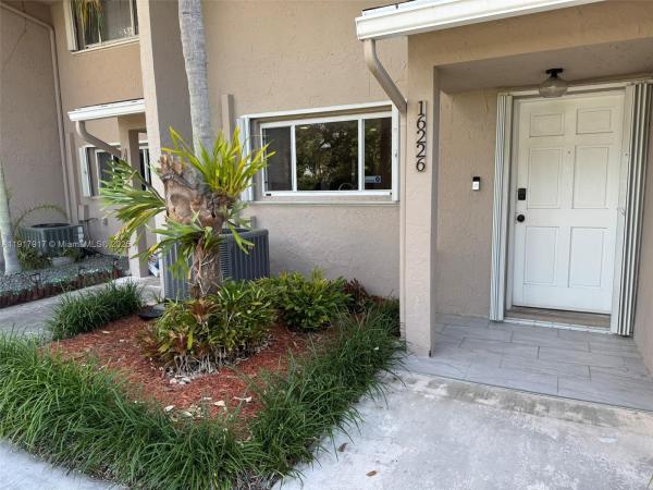 Banyan Gardens, 16226 SW 92nd Ave #11, Palmetto Bay, Florida 33157, image 1