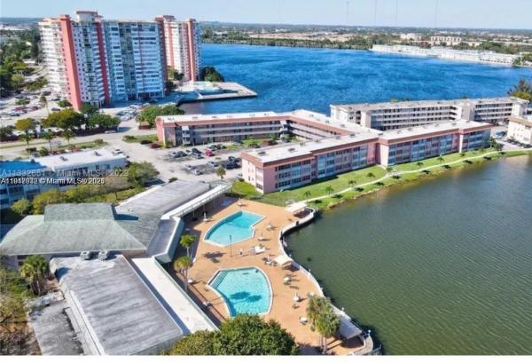 Moorings, 18555 NE 14th Ave #517, Ojus, Florida 33179, image 2