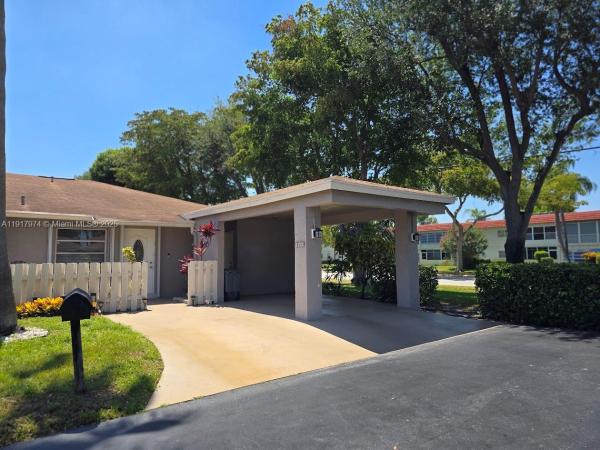 Camelot Village, 6723 Moonlit Dr, Delray Beach, Florida 33446, image 1