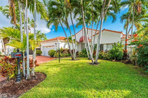 Poinciana At Kendall, 9351 SW 118th Pl, Kendall, Florida 33186, image 3