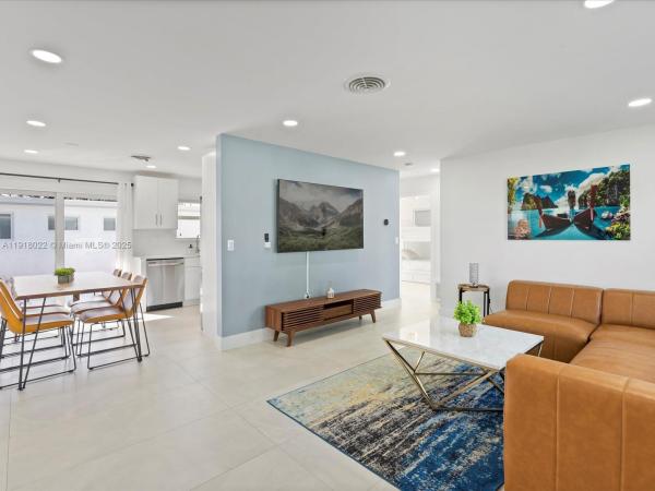 Driftwood Plaza, 6340 Coolidge St., Hollywood, Florida 33024, image 1