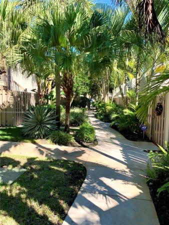 Lake Place, 614 Executive Center Dr #104, West Palm Beach, Florida 33401, image 1