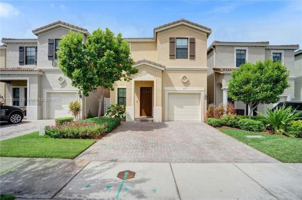 678 NE 191st Ter, Miami, Florida 33179, image 1