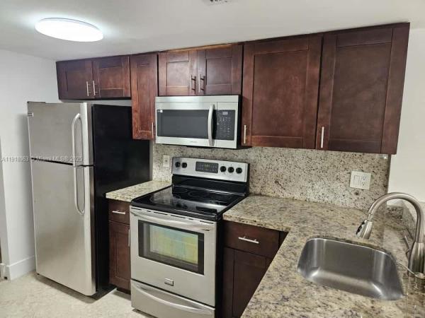 Lakes Of Jacaranda, 10725 Cleary Blvd #206, Plantation, Florida 33324, image 1