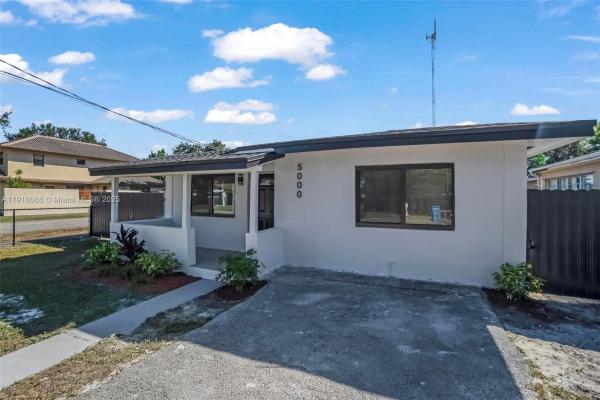 Carver Ranches, 5000 SW 22nd St, West Park, Florida 33023, image 2