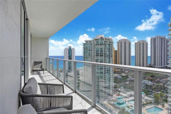 Parque Towers, 300 Sunny Isles Blvd #4-2204, Sunny Isles Beach, Florida 33160, image 1