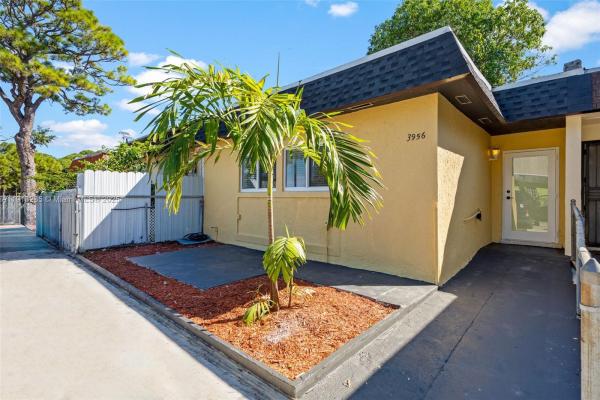 Vista Verde, 3956 NW 207th Street Rd #, Miami Gardens, Florida 33055, image 1