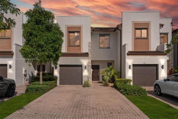 245 NE 210th St, Miami, Florida 33179, image 1