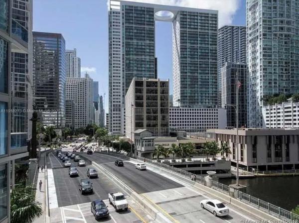 Epic Hotel & Residences, 200 Biscayne Boulevard Way #501, Miami, Florida 33131, image 1