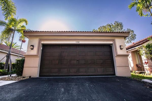 The Glades, 1558 Sunset Way, Weston, Florida 33327, image 2