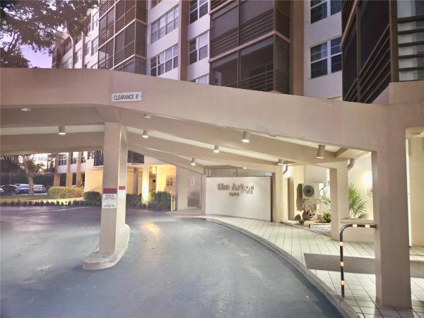 1400 Saint Charles Pl #612, Pembroke Pines, Florida 33026, image 1