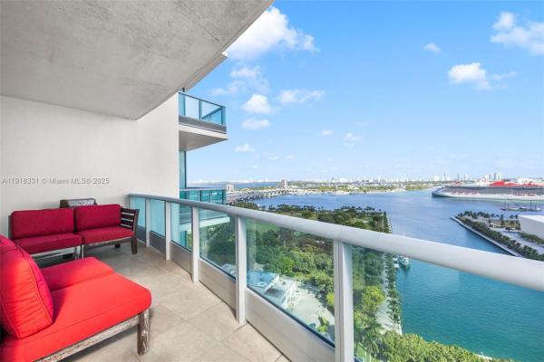 900 Biscayne Bay, 900 Biscayne Blvd #2401, Miami, Florida 33132, image 1