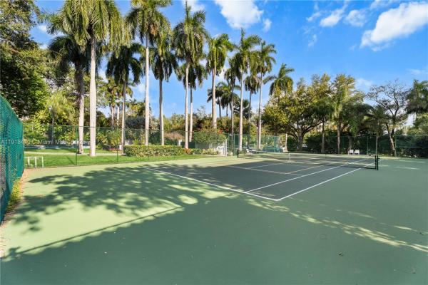 Longview Villas, 2475 S Bayshore Dr #2, Miami, Florida 33133, image 3