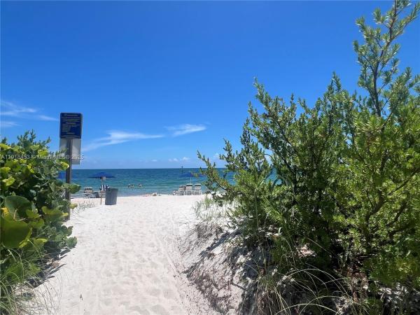 Sands Of Key Biscayne, 605 Ocean Dr #2L, Key Biscayne, Florida 33149, image 1