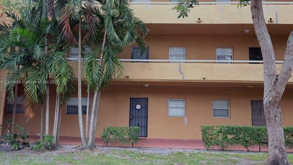 4111 Stirling Rd #102, Davie, Florida 33314, image 1