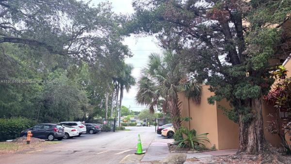 The Oaks, 4111 Stirling Rd #102, Dania Beach, Florida 33314, image 2