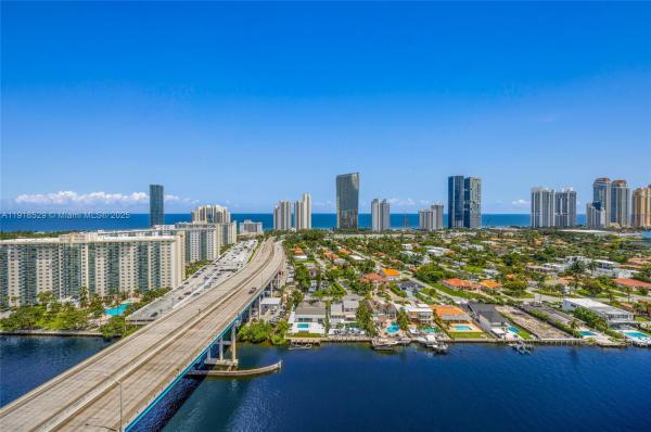 Mystic Pointe Tower 100, 19195 NE 36th Ct #405, Aventura, Florida 33180, image 3
