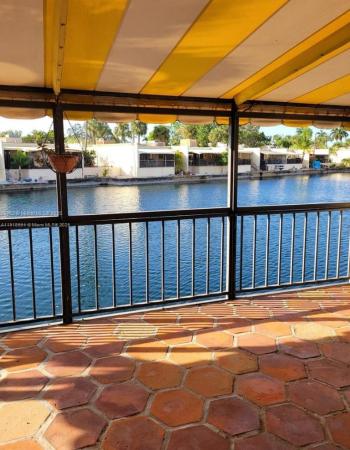 Loch Lomond West, 15504 Sharpecroft Dr #, Miami Lakes, Florida 33014, image 1