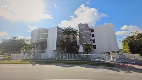 Miami Beach, Florida 33141, image 1