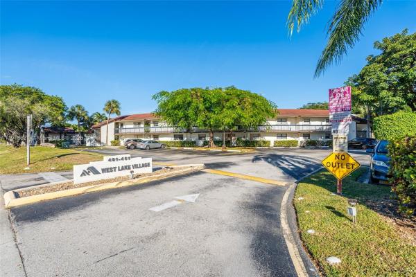 401 NW 107th Ave #107, Unincorporated Dade County, Florida 33172, image 1