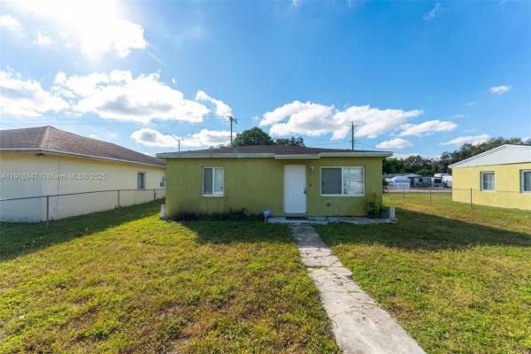 Eleanor Park, 2210 NW 155th St, Miami Gardens, Florida 33054, image 1