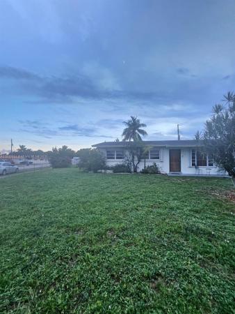 4900 NW 179th St, Miami Gardens, Florida 33055, image 1