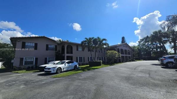 Villa Marie, 3307 NW 108th Dr #8B, Coral Springs, Florida 33065, image 1