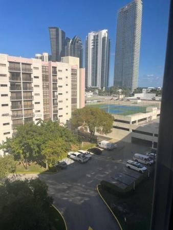 Plaza Of The Americas, 16909 N Bay Rd #805, Sunny Isles Beach, Florida 33160, image 1
