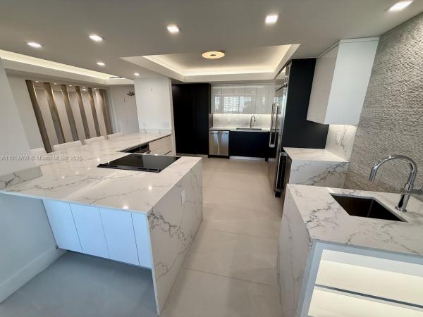 King Cole, 900 Bay Dr #524, Miami Beach, Florida 33141, image 1