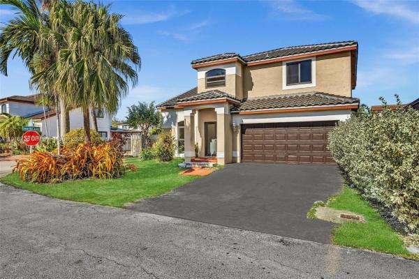 Marbella Park, 8249 NW 200th Ter, Hialeah, Florida 33015, image 3