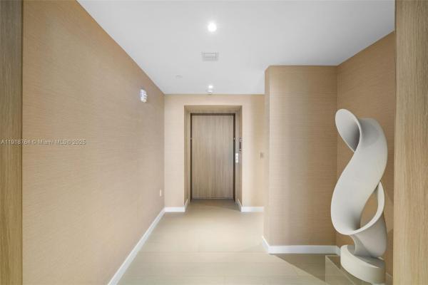 500 Alton #3402.03, Miami Beach, Florida 33139, image 3