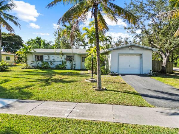 Whispering Pines Estates, 19700 Whispering Pines Rd, Cutler Bay, Florida 33157, image 1