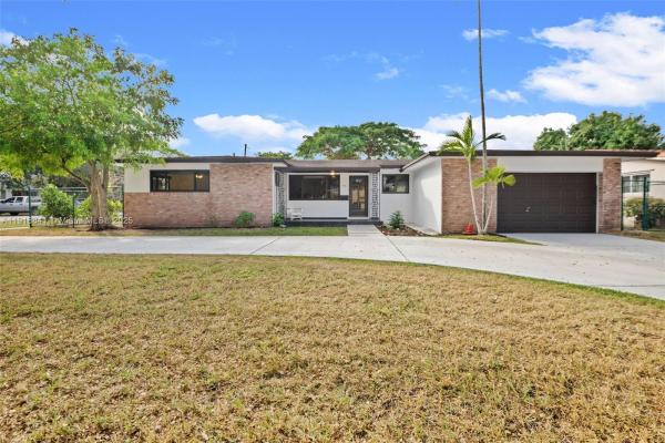 The Roeblings, 700 Rio Vista Dr, Miami Springs, Florida 33166, image 1