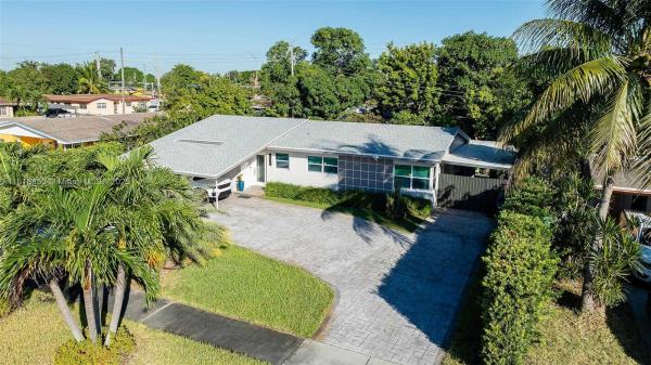 Scott Lake Manor, 1531 NW 182nd St, Miami Gardens, Florida 33169, image 3