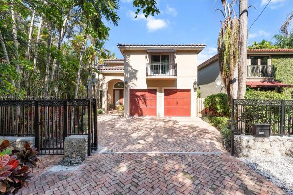 Sunshine Vistas, 4125 Poinciana Ave, Miami, Florida 33133, image 1