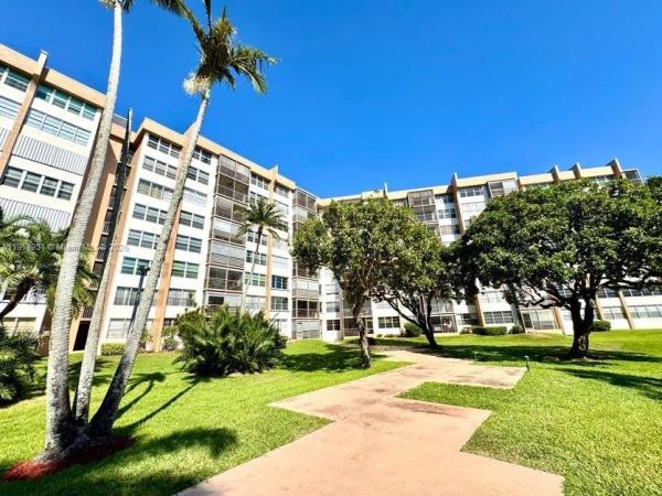 The Cypress, 1200 Saint Charles Pl #218, Pembroke Pines, Florida 33026, image 2