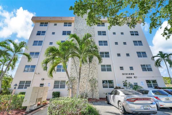 Dixiana, 1830 Dixieanna St #506, Hollywood, Florida 33020, image 3