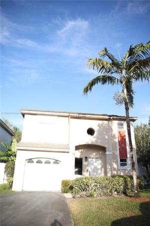 Quatraine At Jacaranda, 9828 NW 2nd St, Plantation, Florida 33324, image 2
