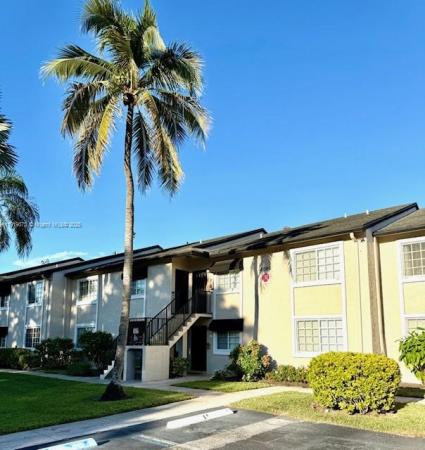 The 9th Green At Crystal Lake, 4000 Crystal Lake Dr #112, Deerfield Beach, Florida 33064, image 1