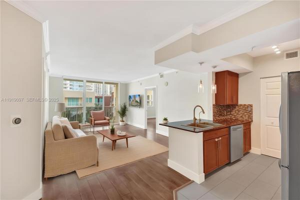 Cite On The Bay East, 2000 N Bayshore Dr #605, Miami, Florida 33137, image 1