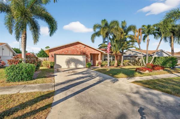 Waterford Homes, 2691 SW 11th Pl, Deerfield Beach, Florida 33442, image 1