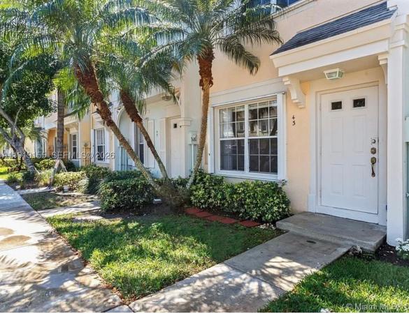 Coconuts, 43 Simonton Cir, Weston, Florida 33326, image 1