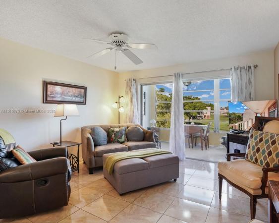 Sunrise Lakes 3, 9401 Sunrise Lakes Blvd #302, Sunrise, Florida 33322, image 2