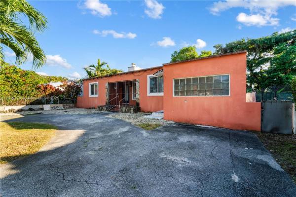 Palbicke & Garrisons, 2840 NW 4th St, Miami, Florida 33125, image 2