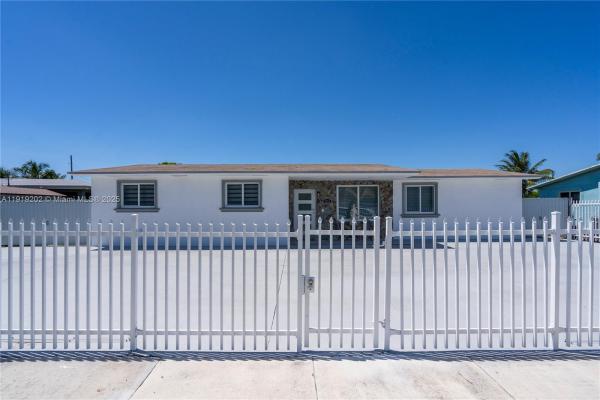 Myrtle Grove, 2900 NW 179th St, Miami Gardens, Florida 33056, image 2