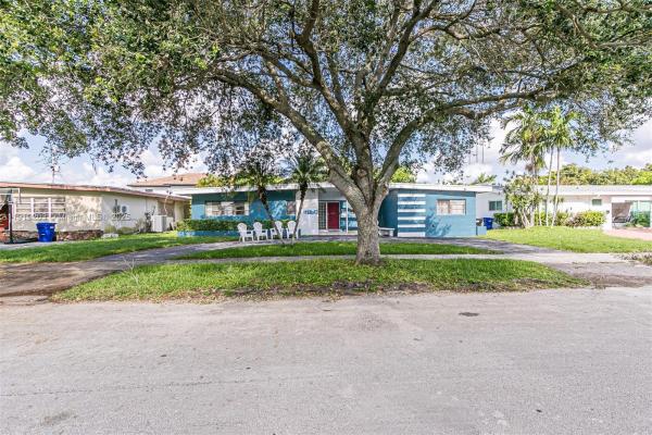 Windward Heights, 17860 NE 9th Pl, North Miami Beach, Florida 33162, image 1