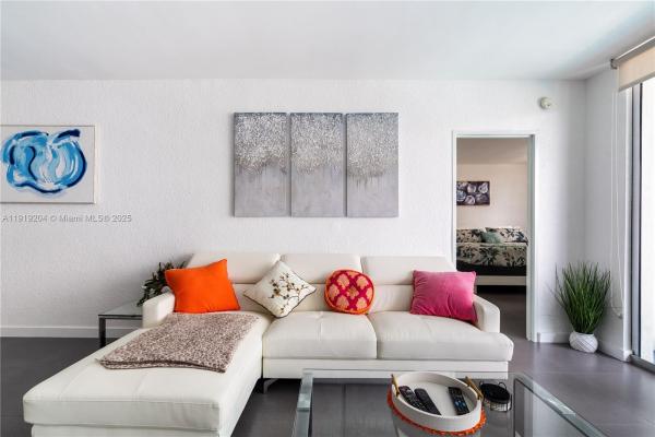 Sian Ocean Residences, 4001 S Ocean Dr #8F, Hollywood, Florida 33019, image 3