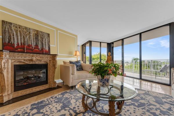 2000 Towerside Ter #702-2, Miami, Florida 33138, image 3